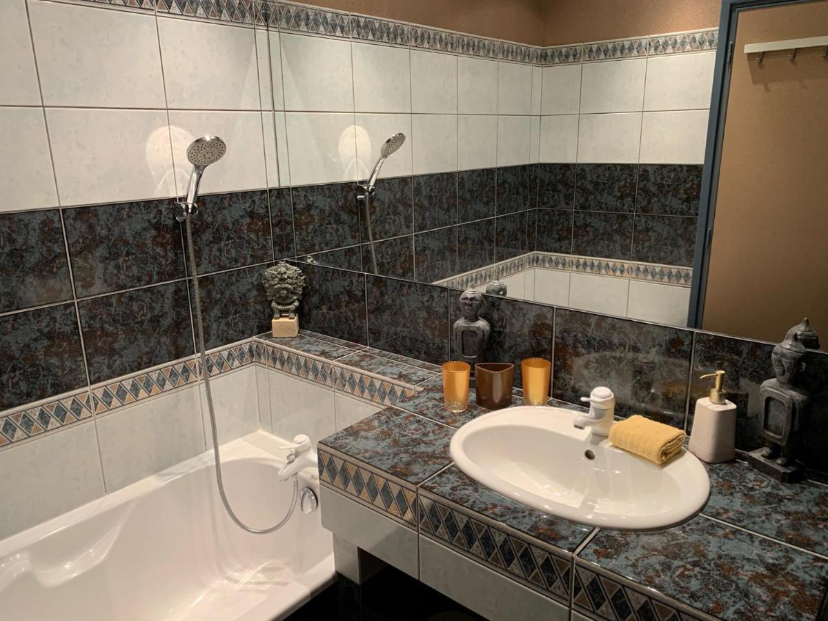 Le Moulin Du Boisset Bed & Breakfast Saint-Denis-les-Martel ภายนอก รูปภาพ